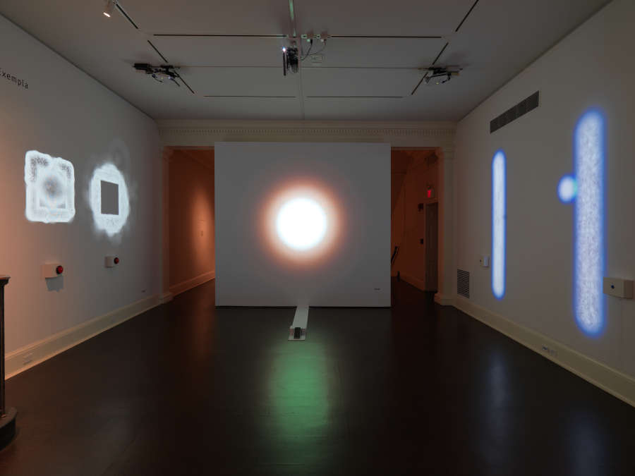 view exhibition image