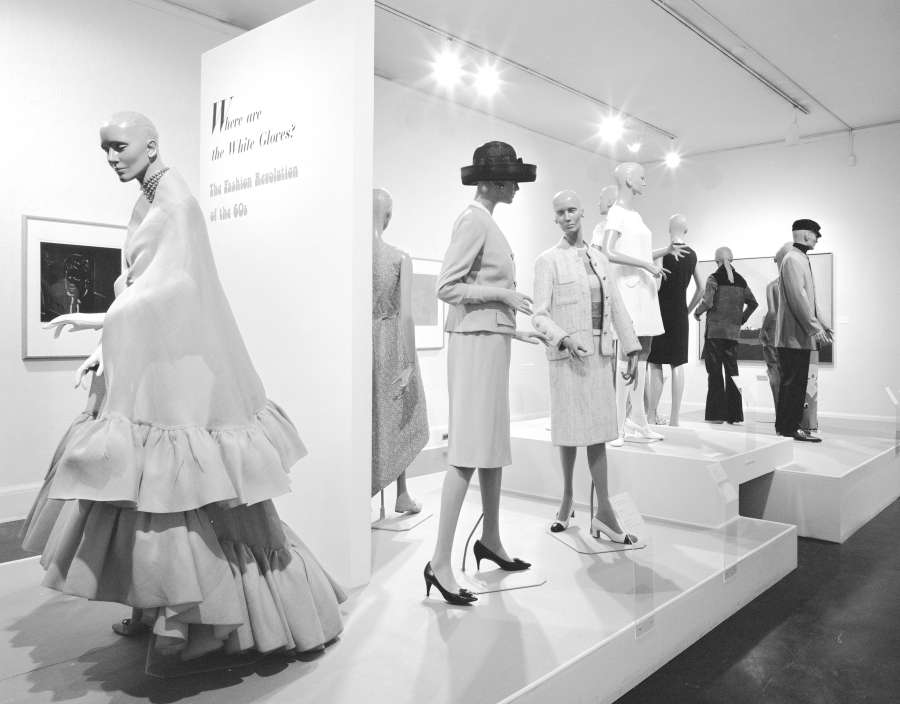 view exhibition image