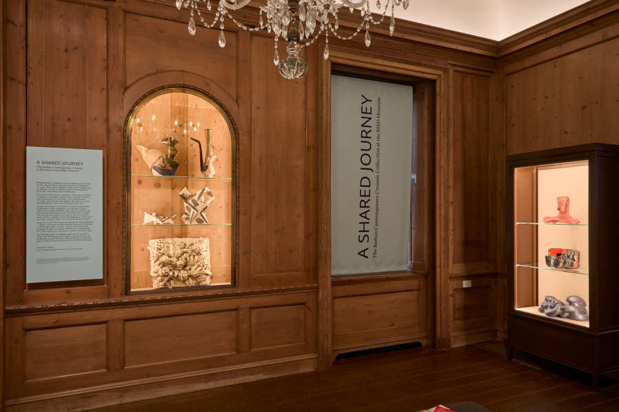 view exhibition image