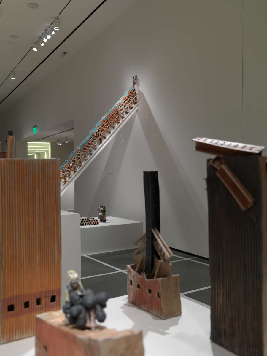 view exhibition image