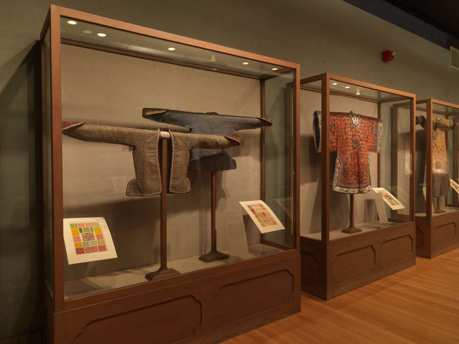 view exhibition image