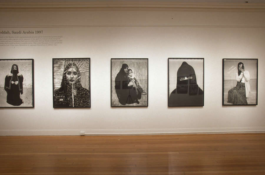 view exhibition image