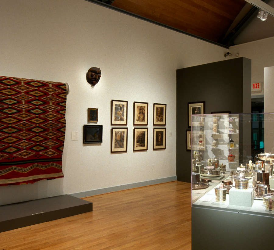view exhibition image