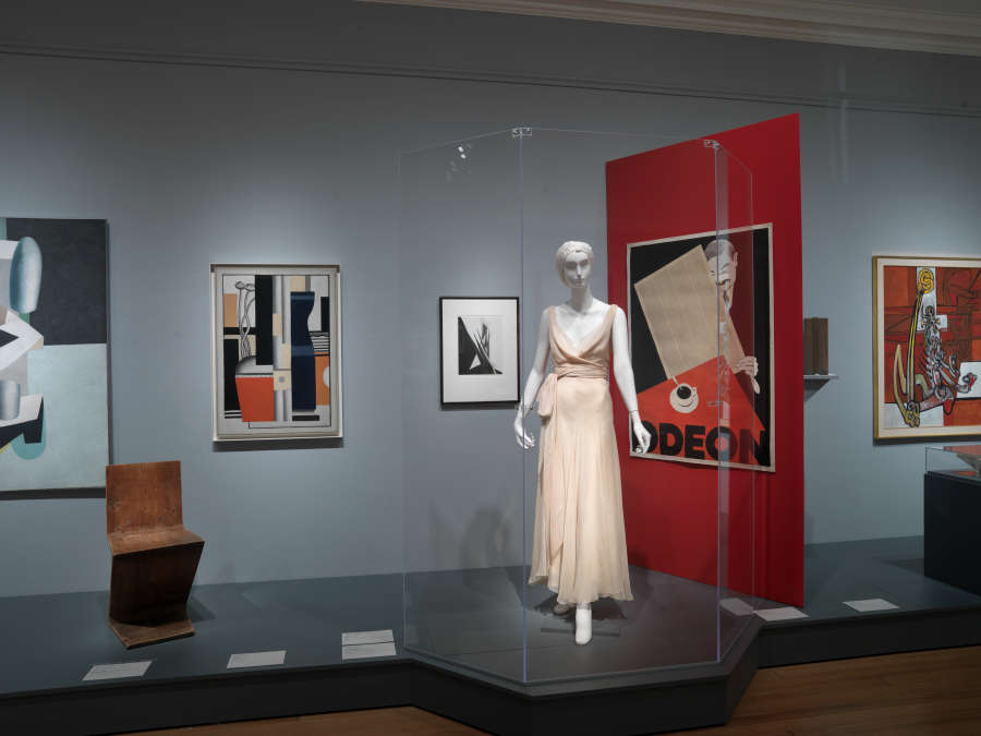 view exhibition image