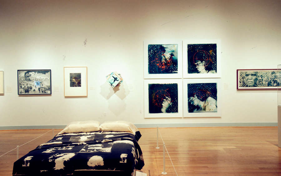 view exhibition image