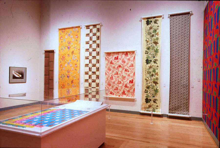 view exhibition image