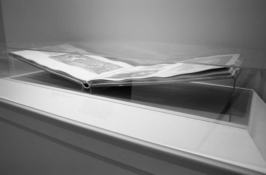 view exhibition image