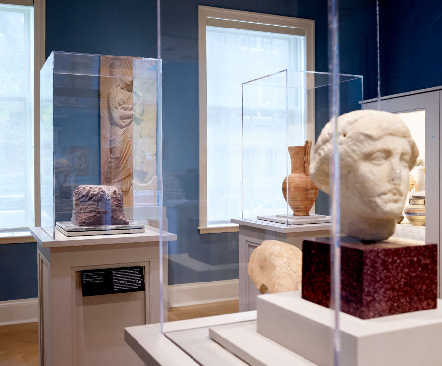 view exhibition image