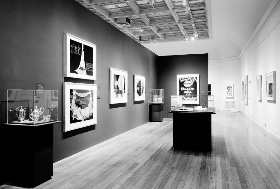 view exhibition image