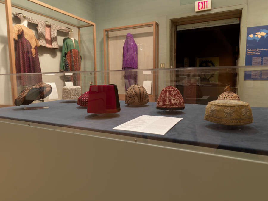 view exhibition image