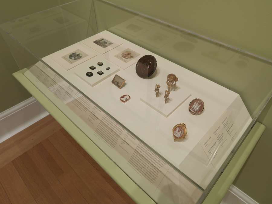 view exhibition image