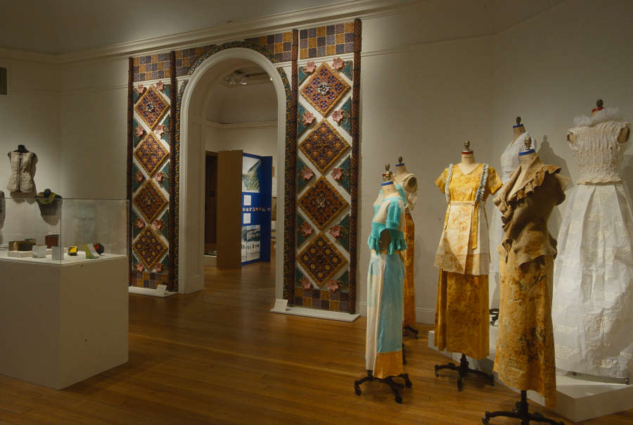 view exhibition image