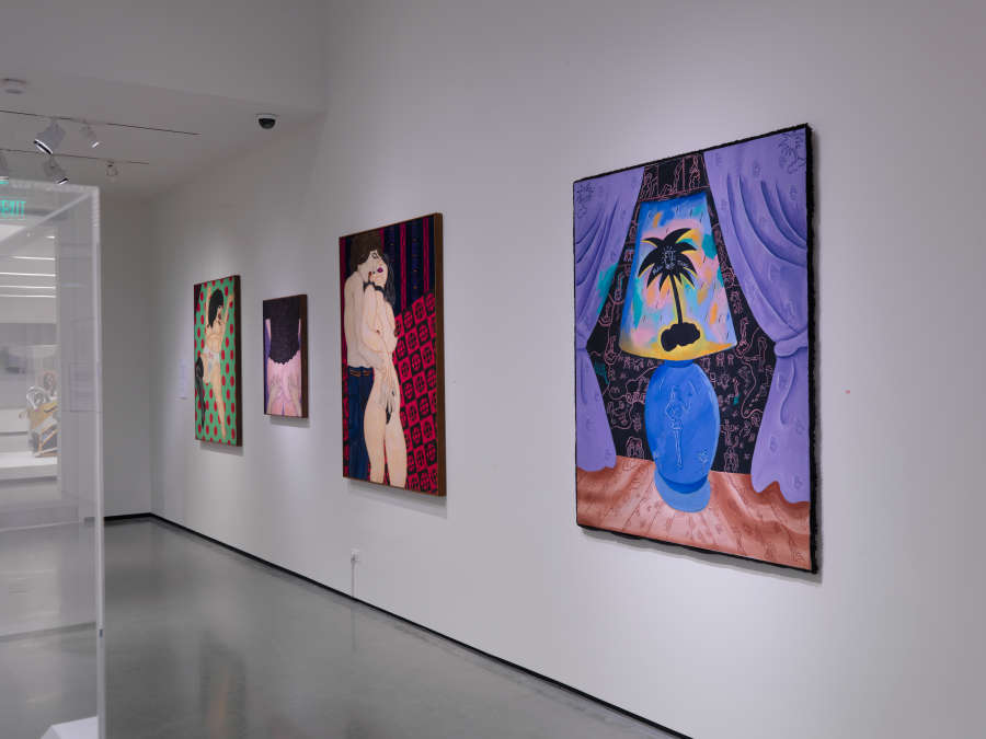 view exhibition image