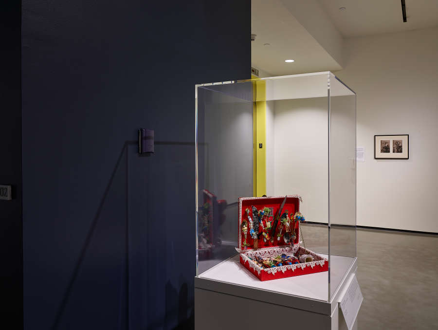 view exhibition image