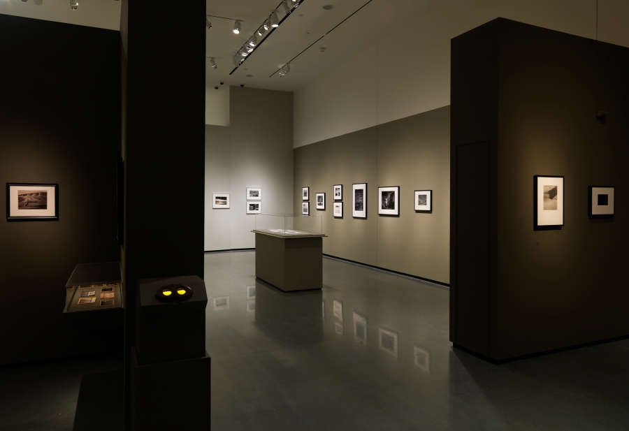 view exhibition image