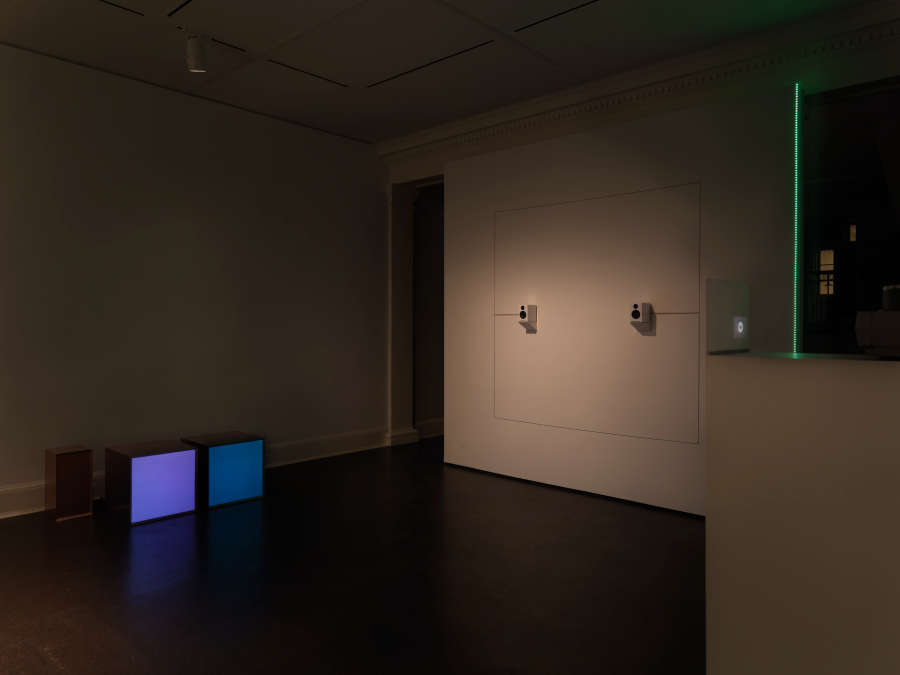 view exhibition image