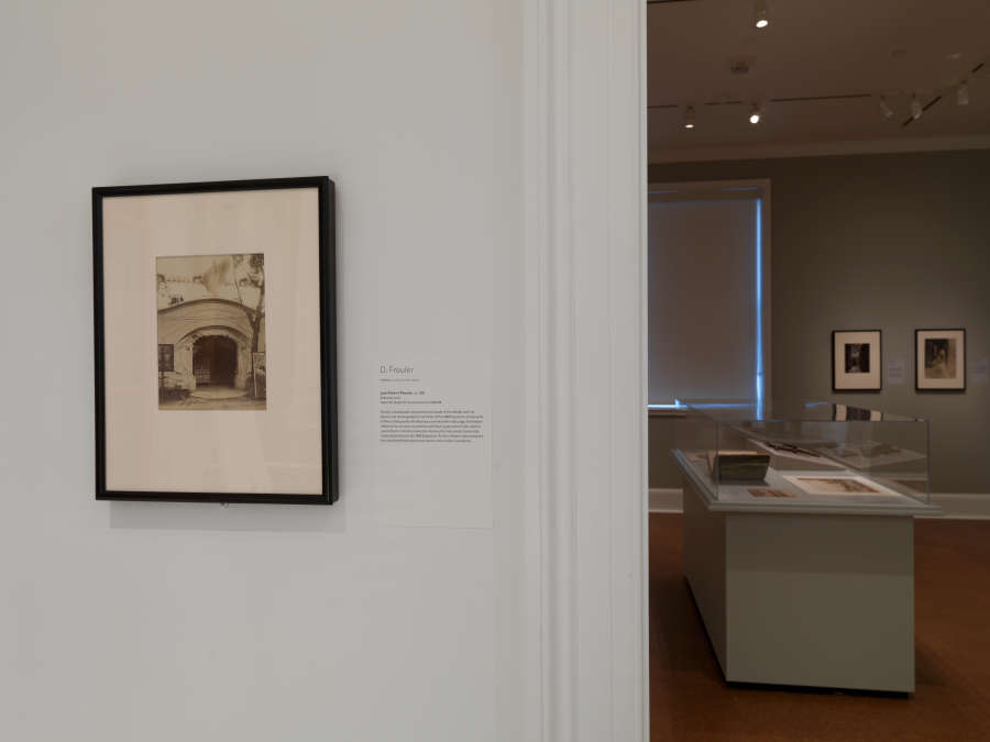 view exhibition image