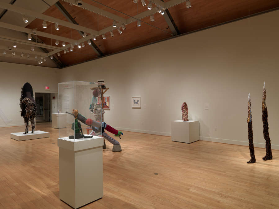 view exhibition image