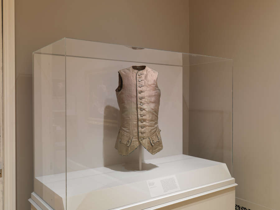 view exhibition image