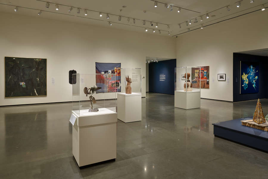view exhibition image
