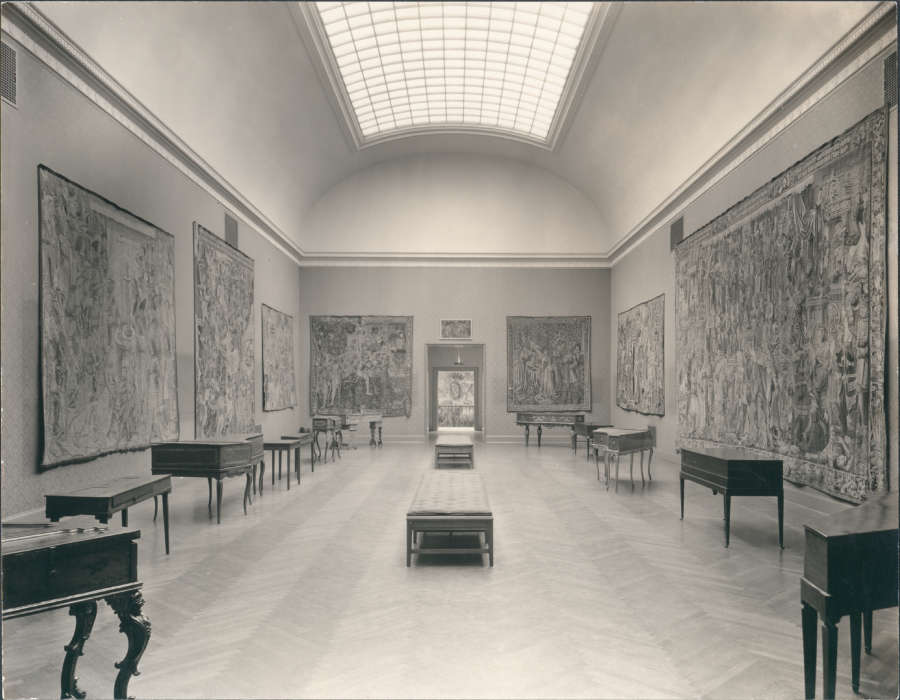 view exhibition image