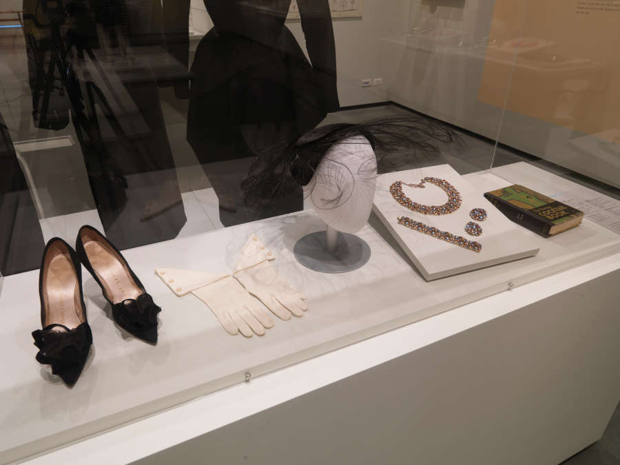 view exhibition image