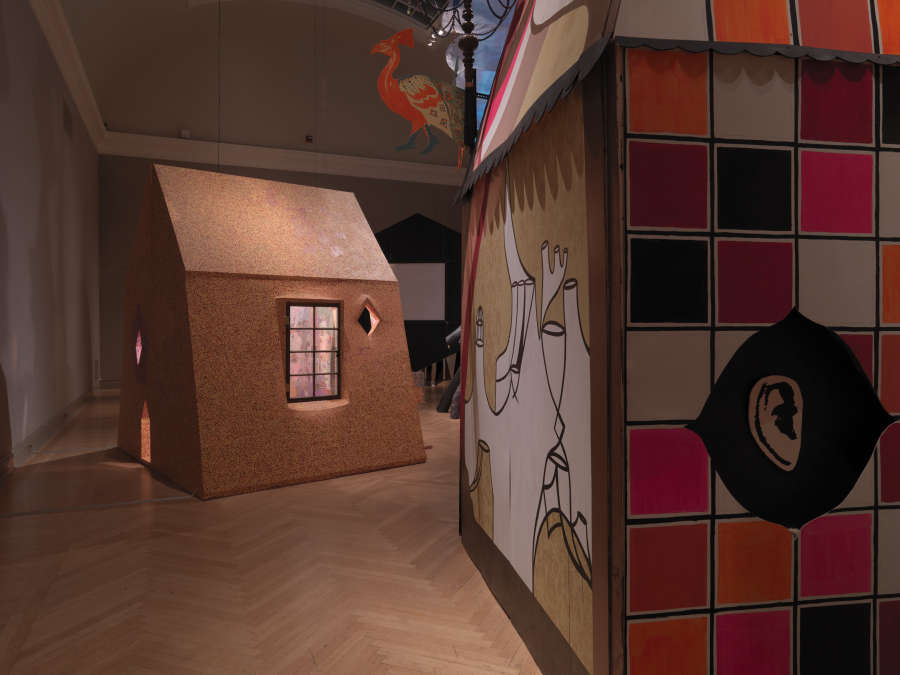 view exhibition image