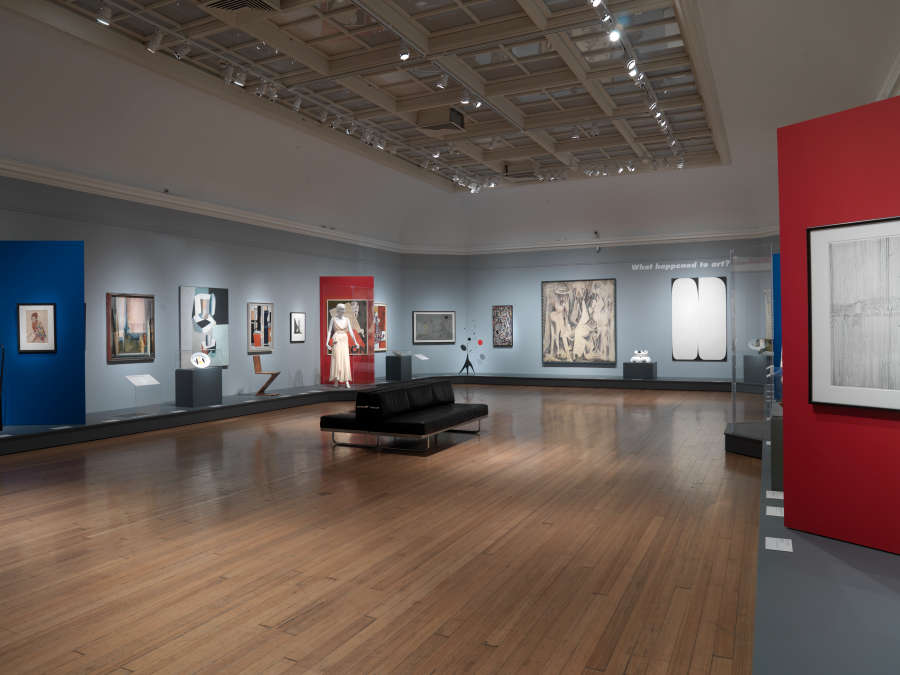 view exhibition image