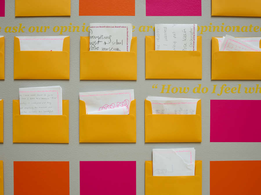 view exhibition image