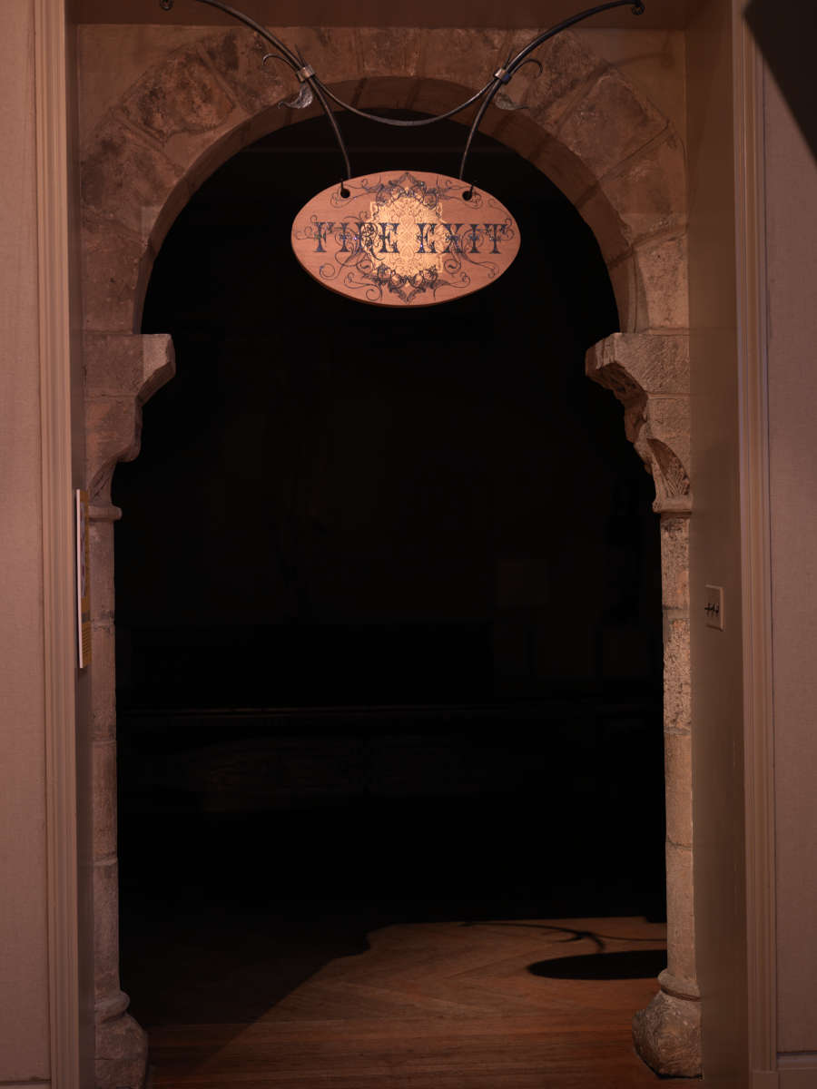 view exhibition image