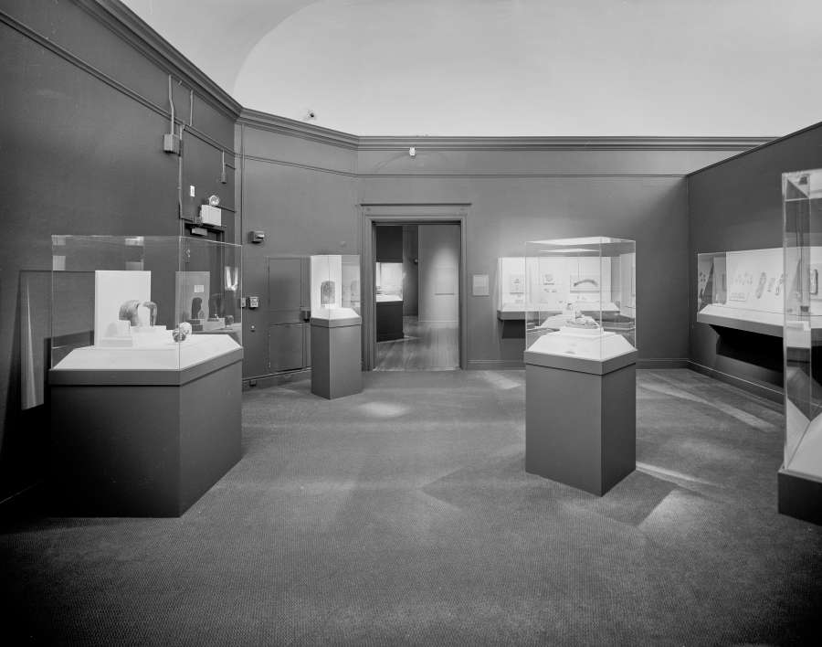view exhibition image