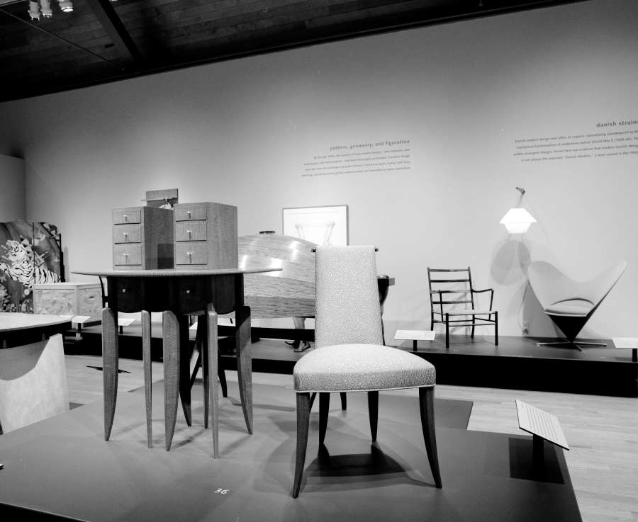 view exhibition image