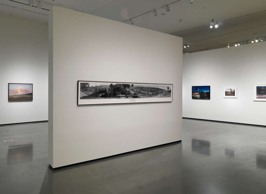 view exhibition image