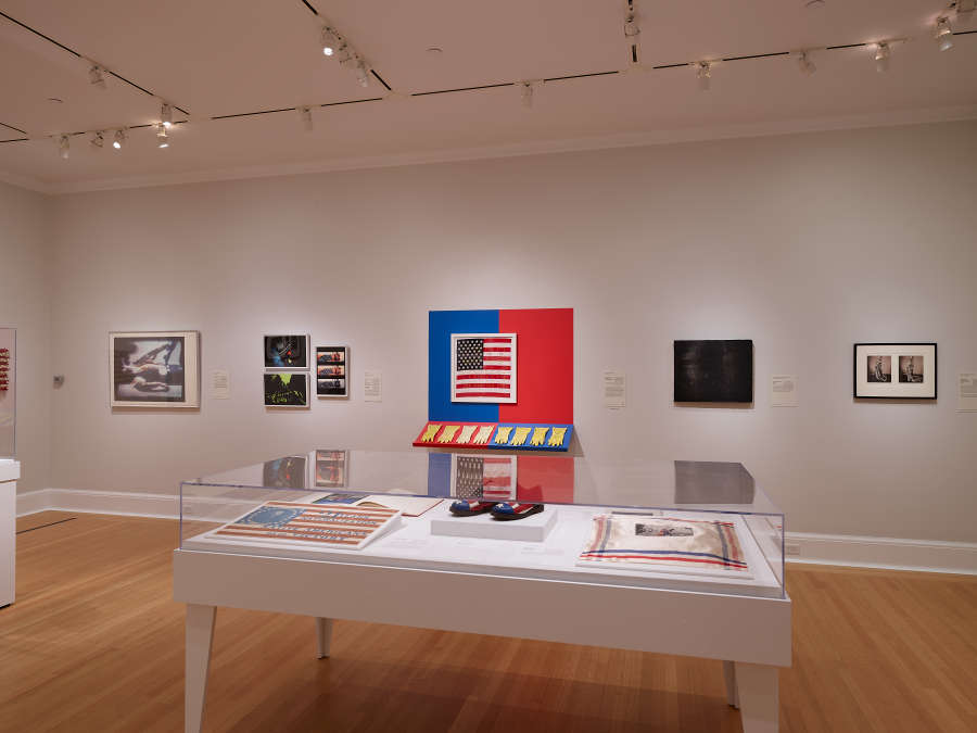 view exhibition image