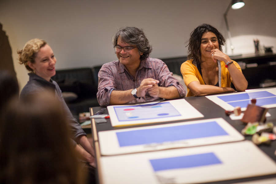 view exhibition image