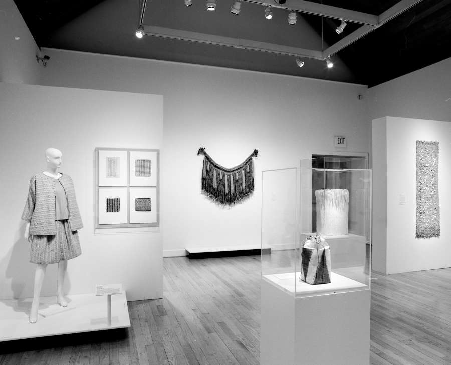 view exhibition image