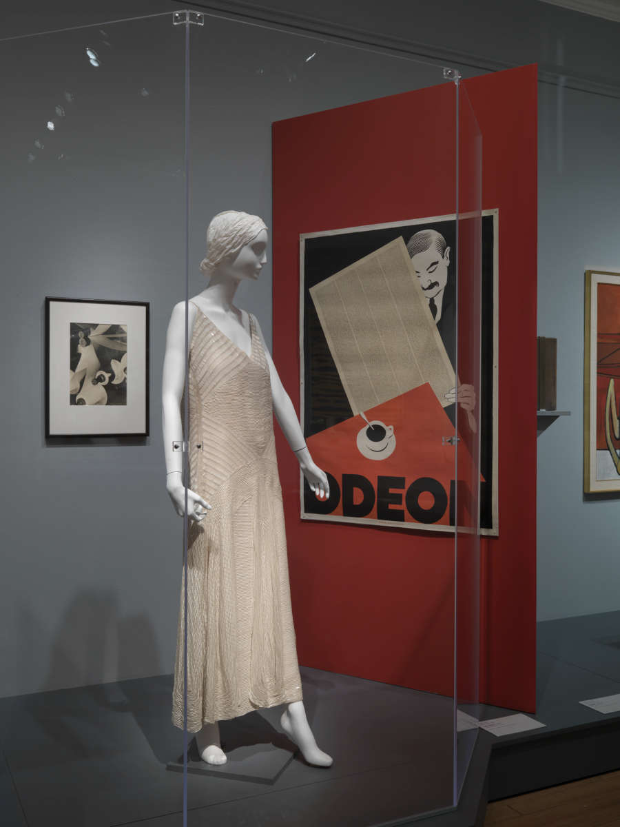 view exhibition image