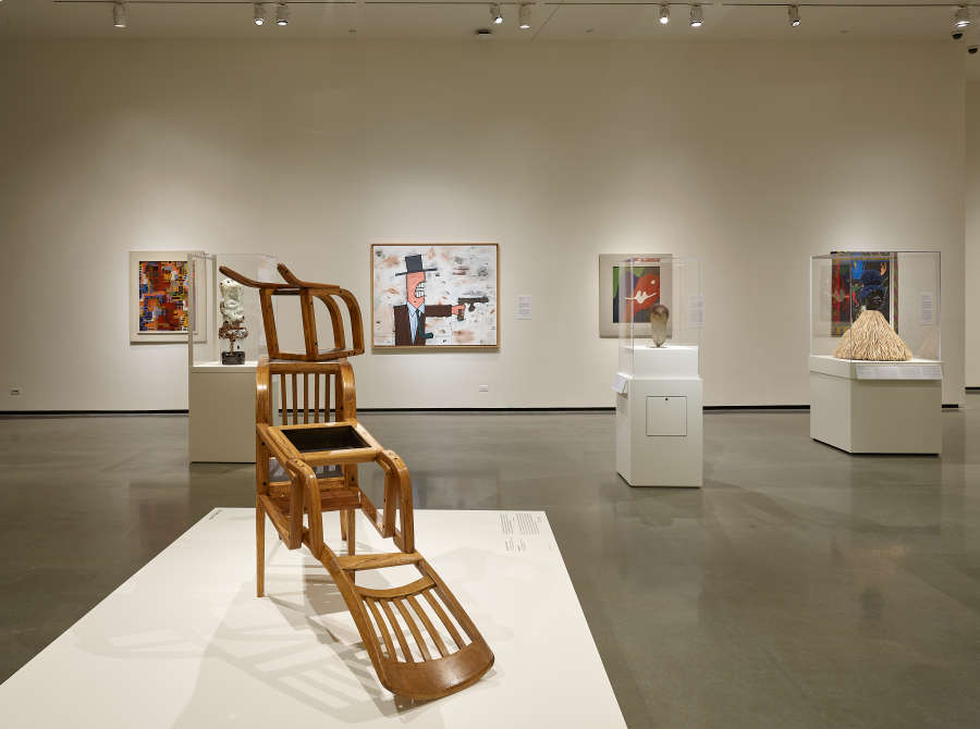 view exhibition image