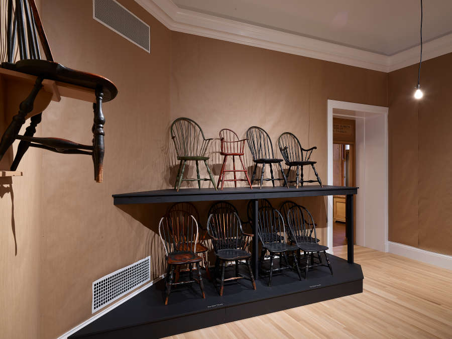 view exhibition image