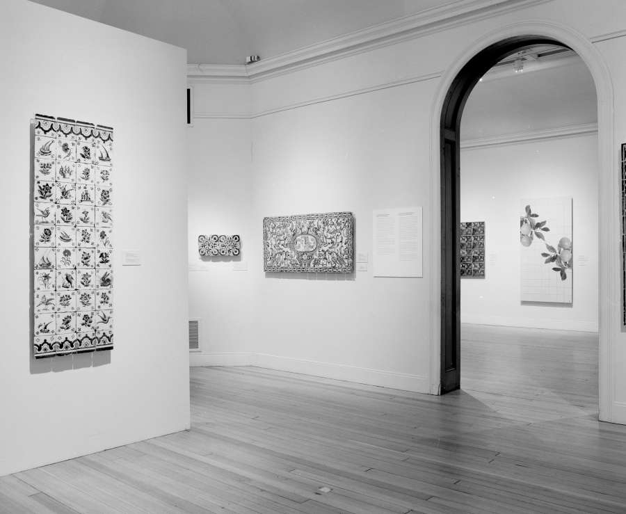 view exhibition image