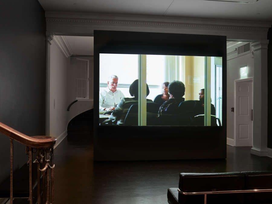 view exhibition image