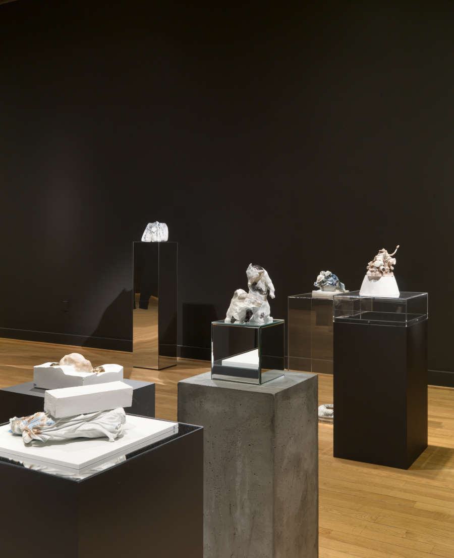 view exhibition image