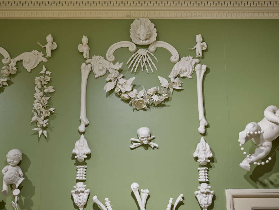 view exhibition image