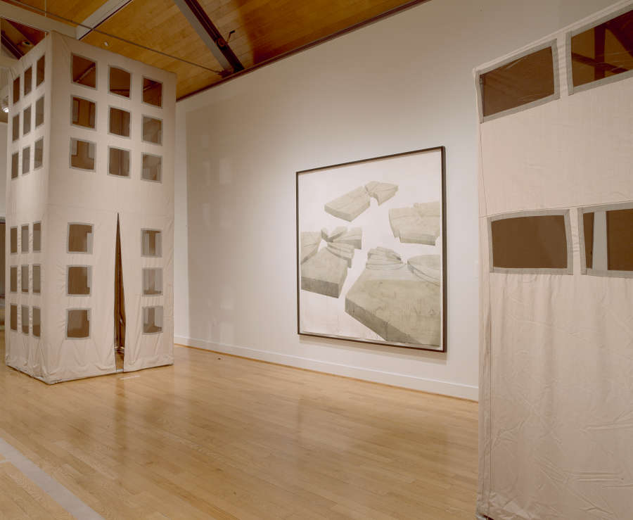 view exhibition image