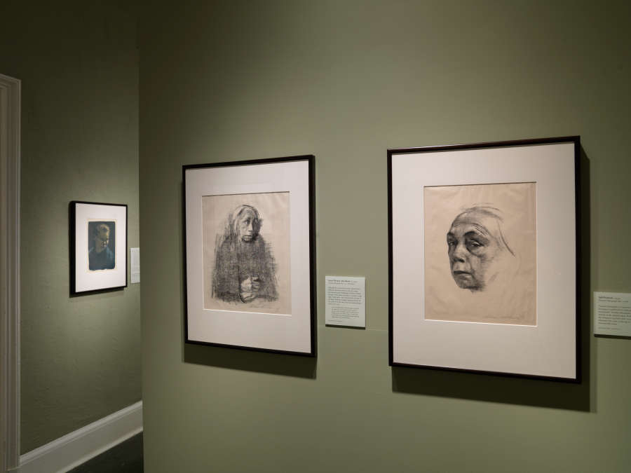 view exhibition image