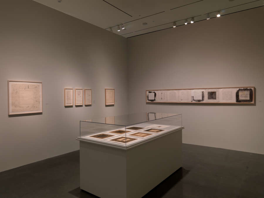 view exhibition image