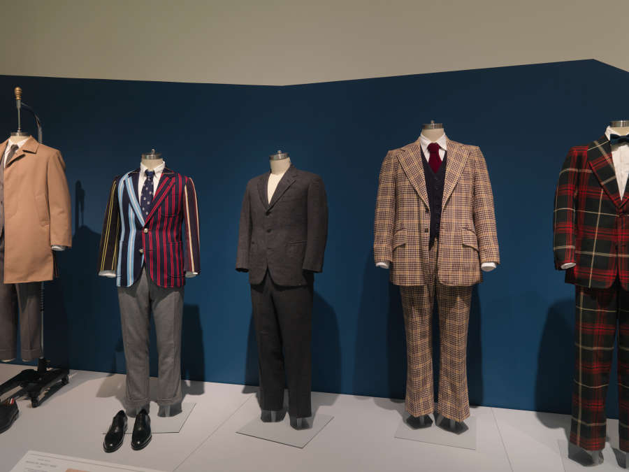 view exhibition image