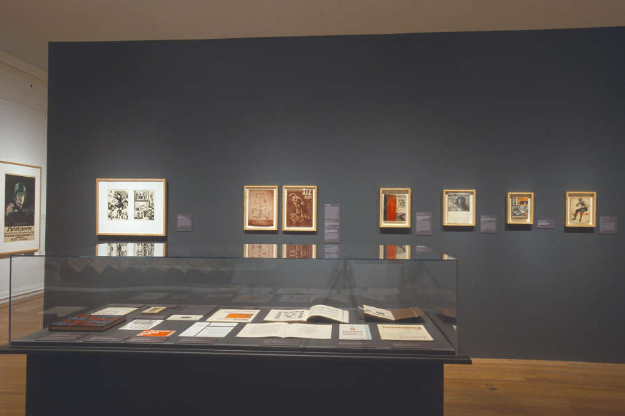 view exhibition image