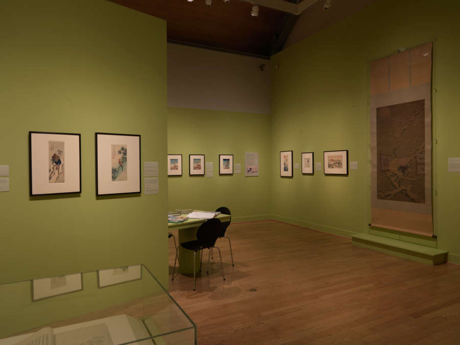view exhibition image