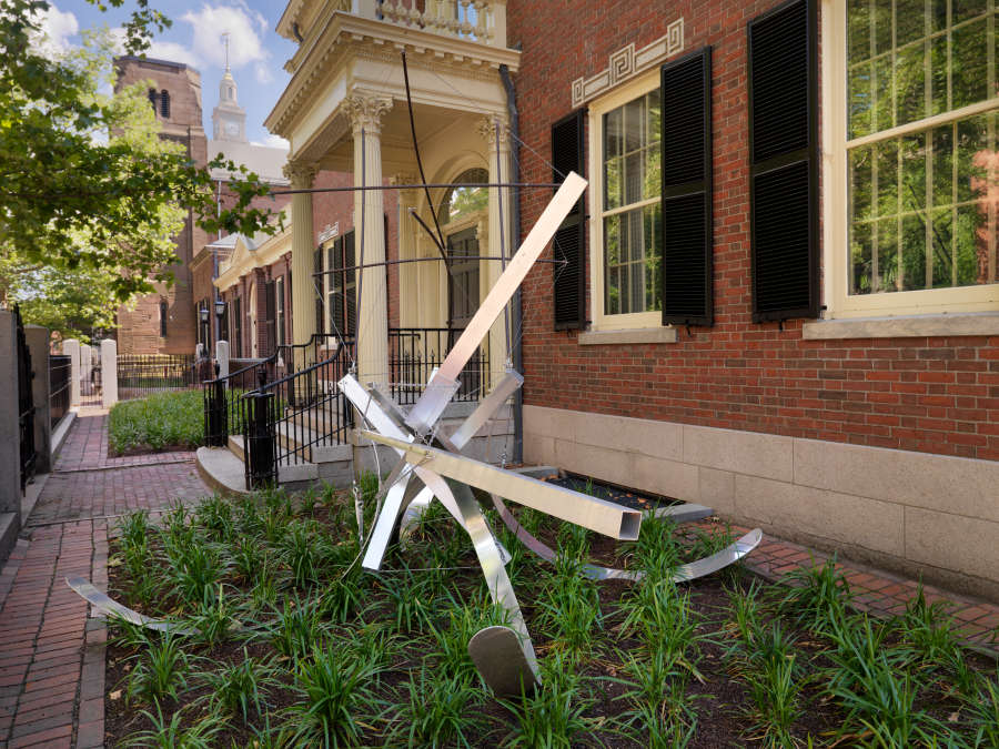 view exhibition image